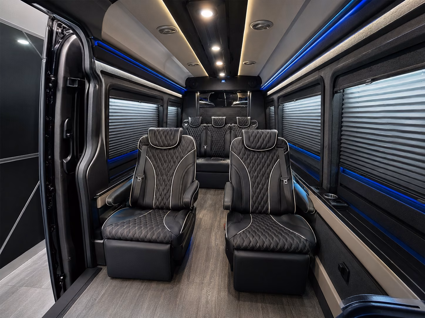 airport hotel shuttle buses near dtw for canton layovers and overnight groups