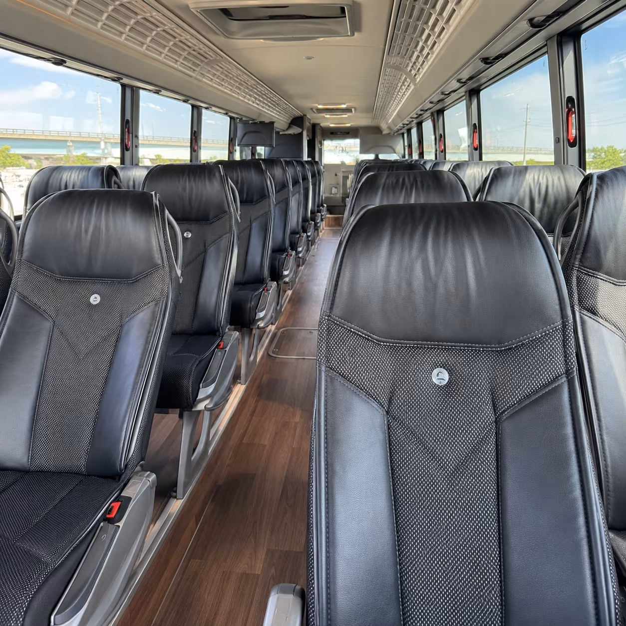 charter buses to detroit lions games at ford field