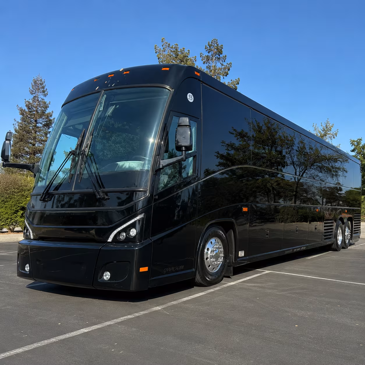 connecting canton travelers to toledo express and flint bishop airports