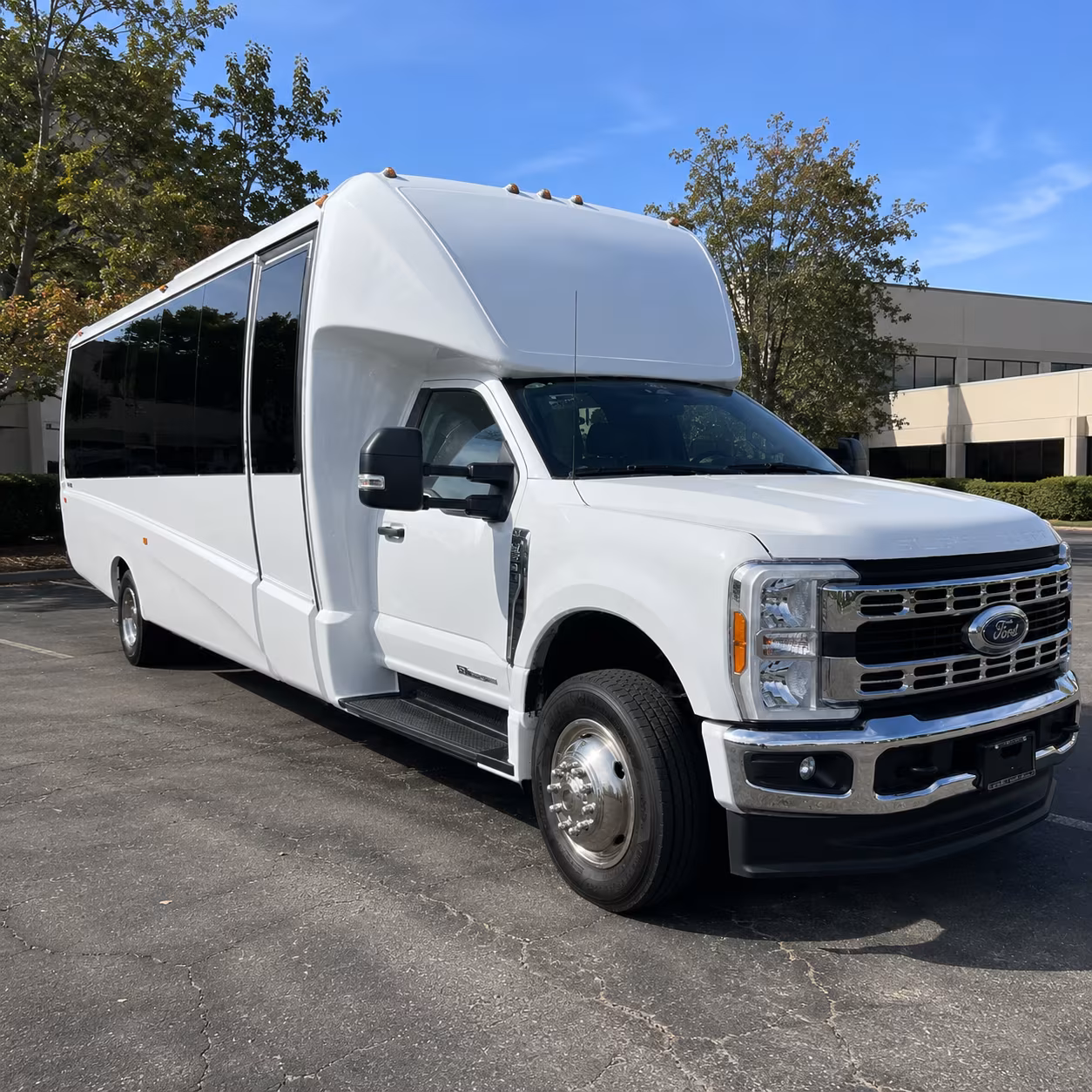 corporate outing and team building bus rentals in canton