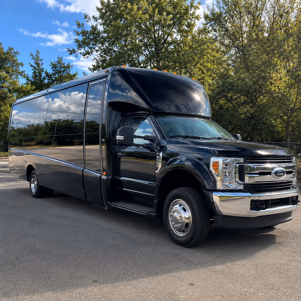 minibus rentals for canton area prom groups who want to keep it tight