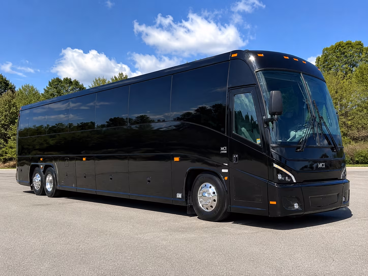 shuttle buses for military personnel traveling through metro detroit
